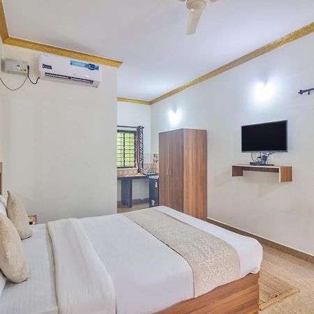 Calangute Bay Hotel Buitenkant foto