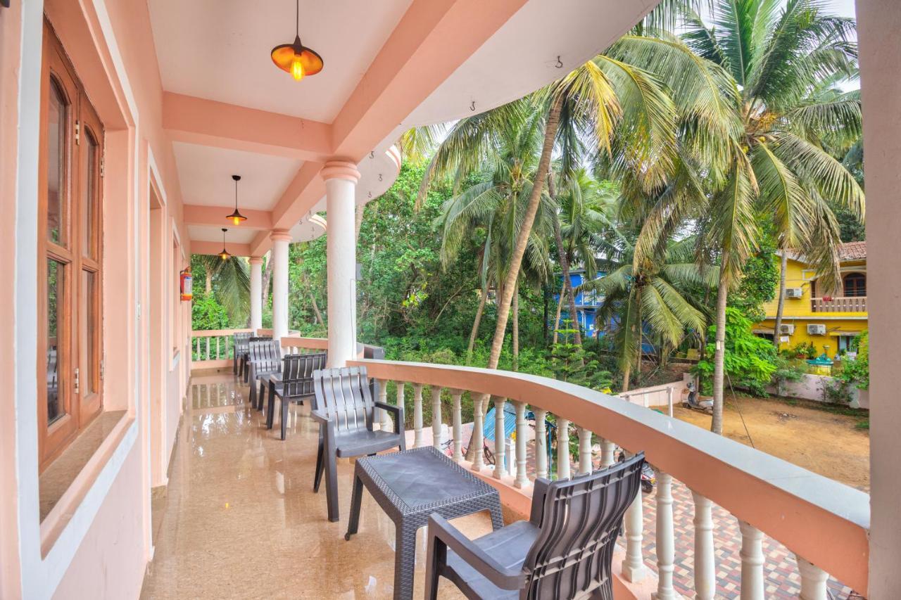 Calangute Bay Hotel Buitenkant foto